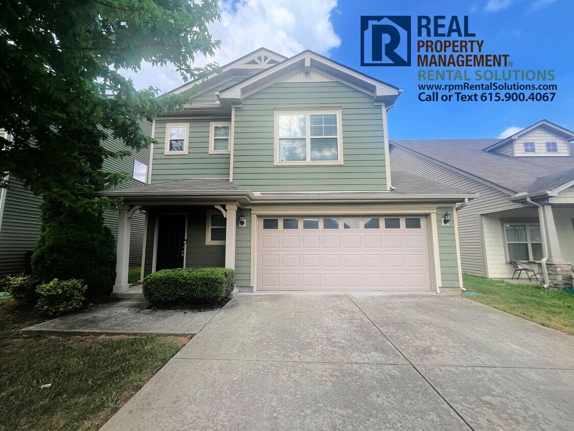 Primary Photo - Wonderful 3 bedroom 2.5 bath home in a gre...