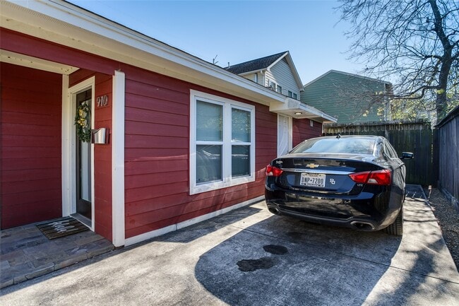 Foto del edificio - 910 W 9th St