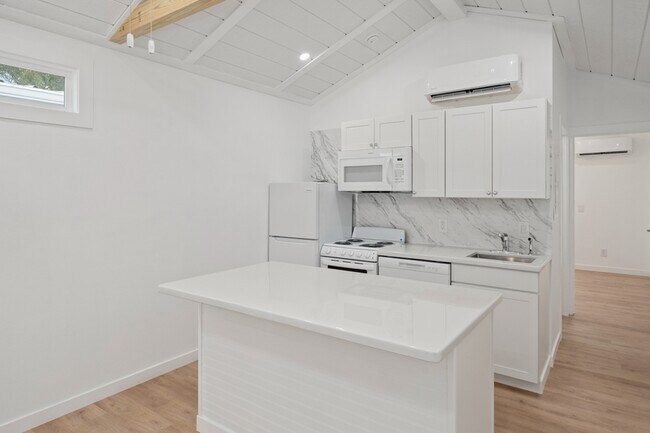 Foto del edificio - 720 Pritchett Ln