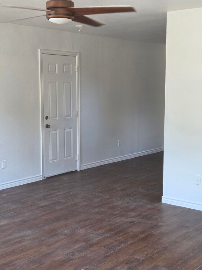 Foto del edificio - Nice 3 bedroom 1 bath for rent