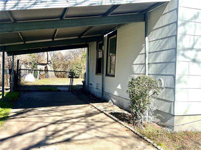 Building Photo - 8811 Eldon Dr