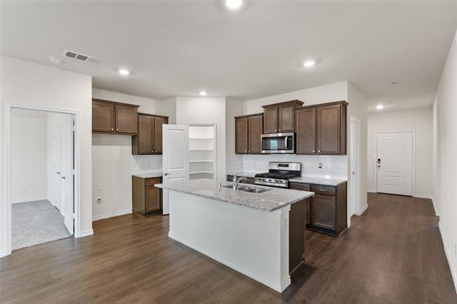 Foto del edificio - 413 Auburn Forest Dr