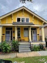 Building Photo - 16-216 S Lopez St