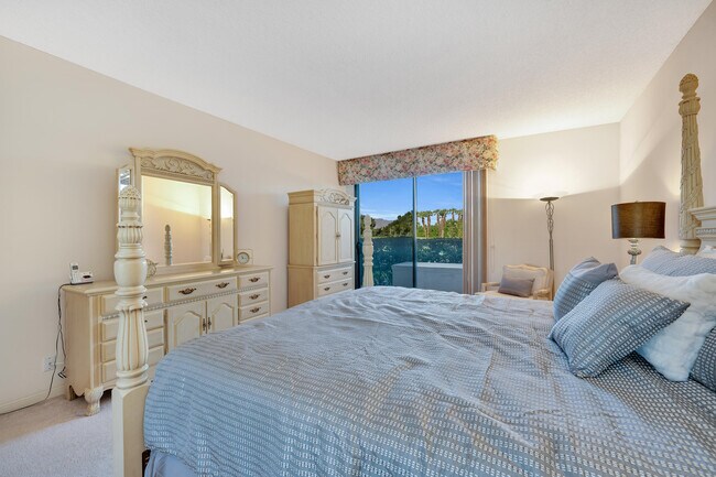 Foto del edificio - 54458 Oak-Tree