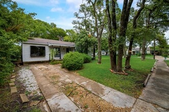 Building Photo - 1440 Moran Dr