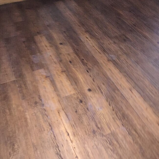 New floor - 511 Steel St