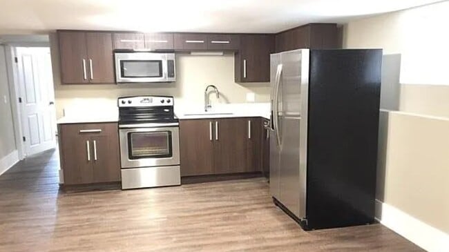 Foto del edificio - 313-315 Chittenden Ave
