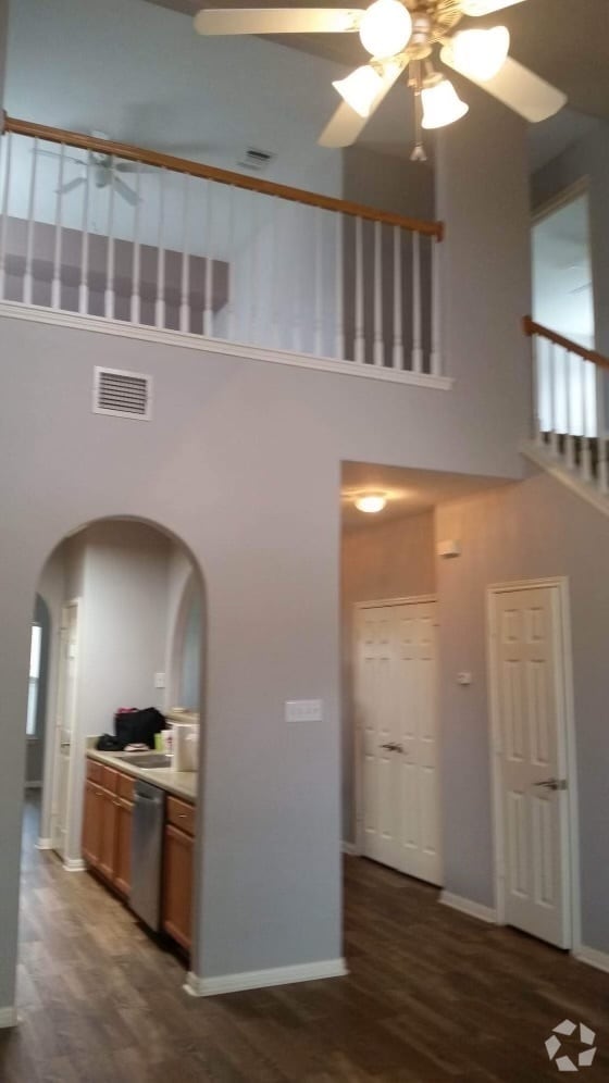 Building Photo - 105 Kathryn Cove