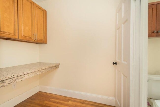 Foto del edificio - bedroom in Somerville MA 02143