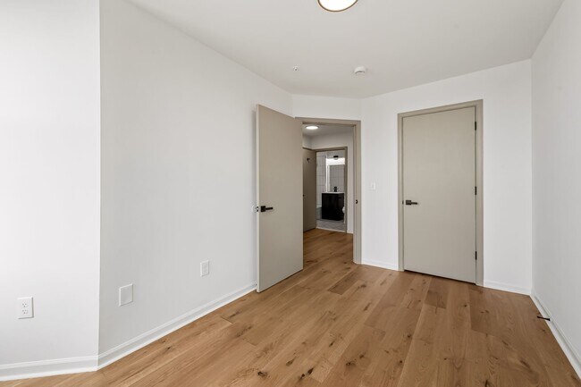 Foto del edificio - 1741 Park Ave