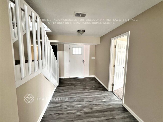 Foto del edificio - 5006 Stoney Point Cir