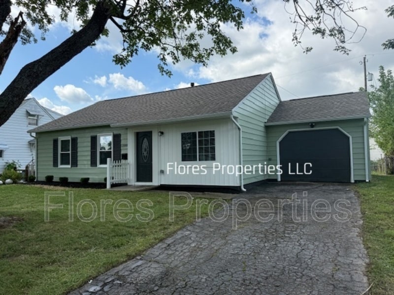Primary Photo - 1300 Evaline Dr