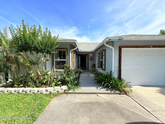 Foto del edificio - 14349 Courtney Woods Ln
