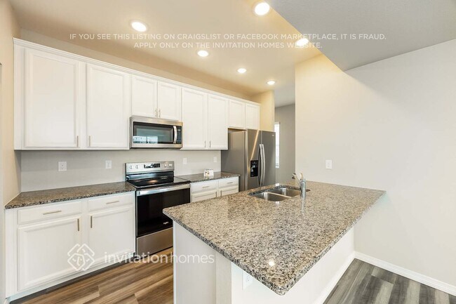 Foto del edificio - 11257 House Finch Ln
