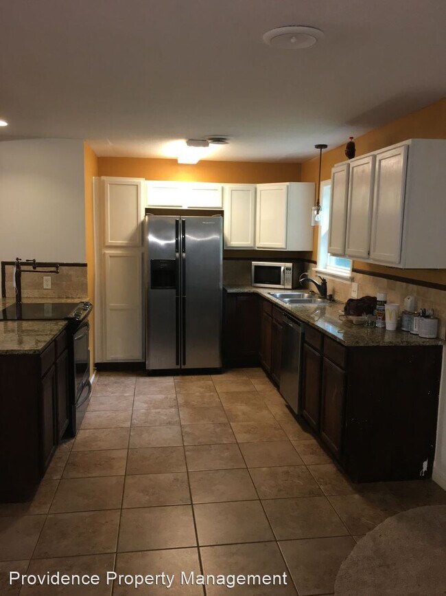 Building Photo - 3 br, 2 bath House - 2321 N Briarwood Ln.