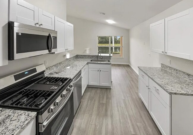 Foto del edificio - 12452 Castlemain Trail