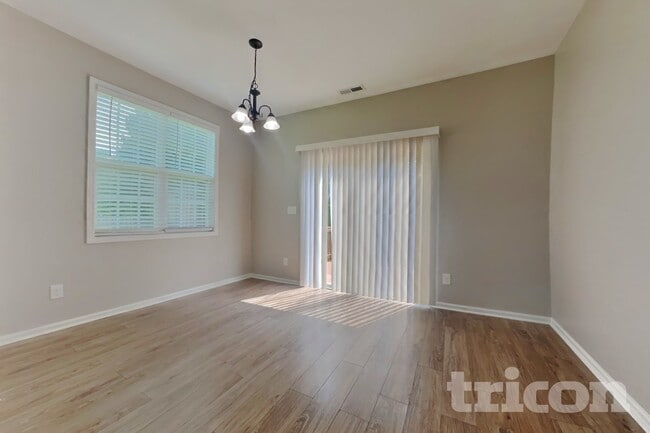 Building Photo - 70 Dropseed Ln