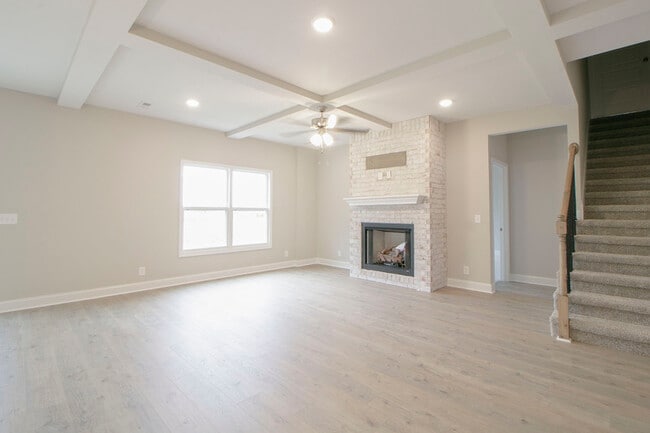 Building Photo - 477 Herman Dr