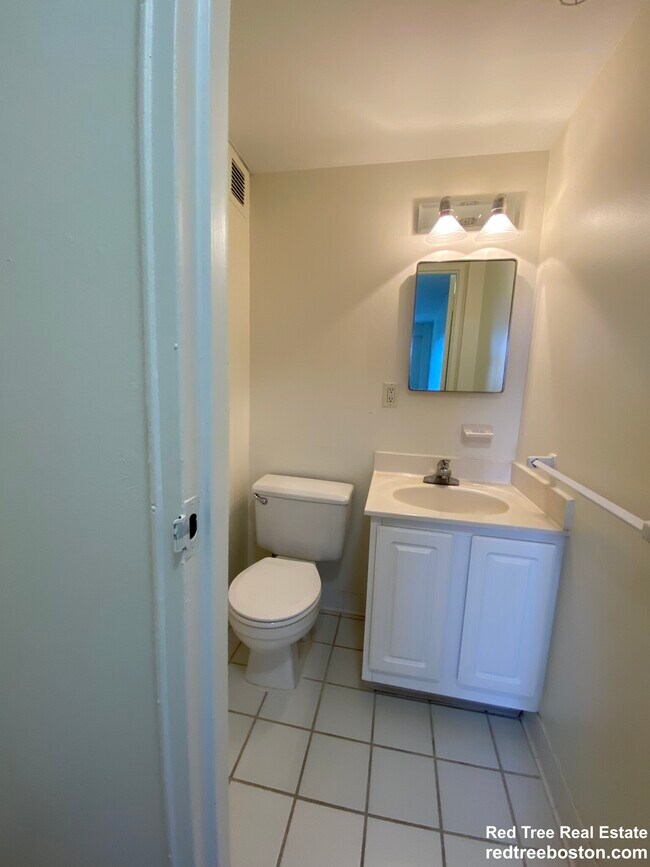 Photo - 185 Freeman St Apartment