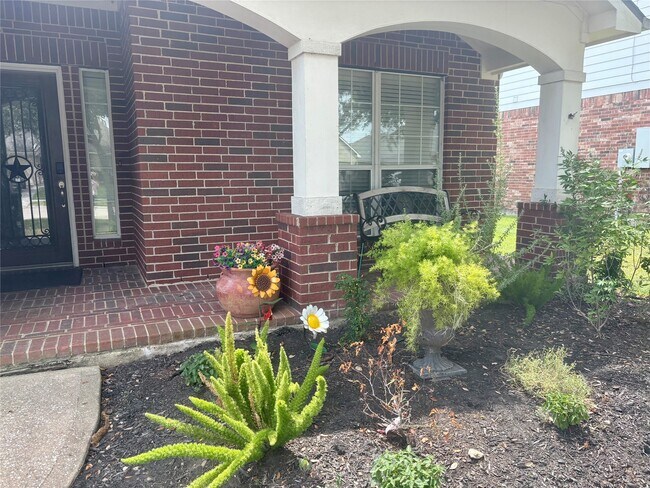 Building Photo - 2519 Kildeer Ct