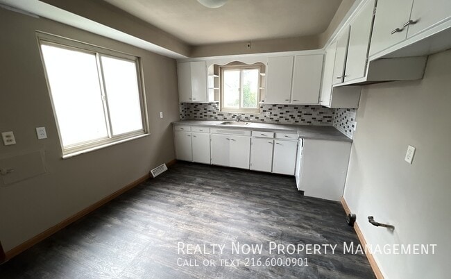 Foto del edificio - 3322 Milverton Rd