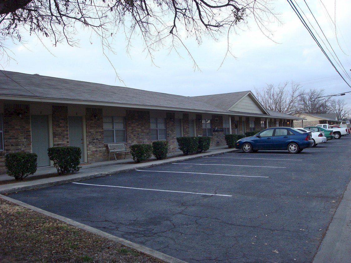 Foto del edificio - Good Shepherd Brownwood Apartment Community