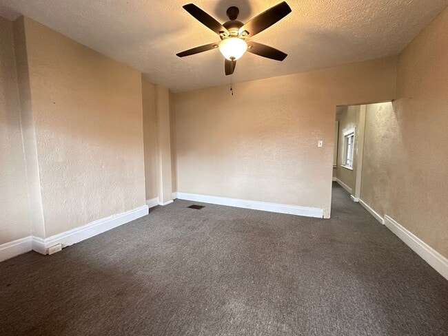 Photo - 13th Ave Apartment