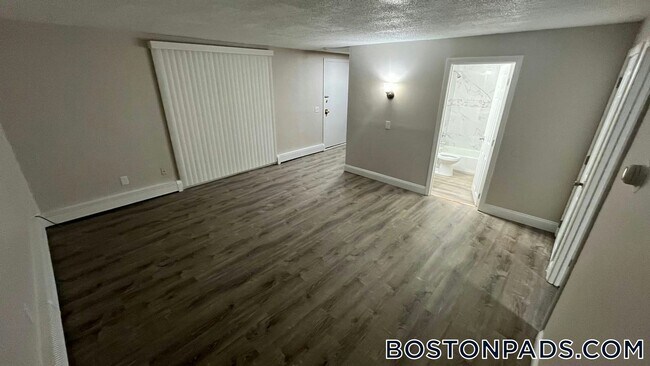 Building Photo - 3 Henry Terrace