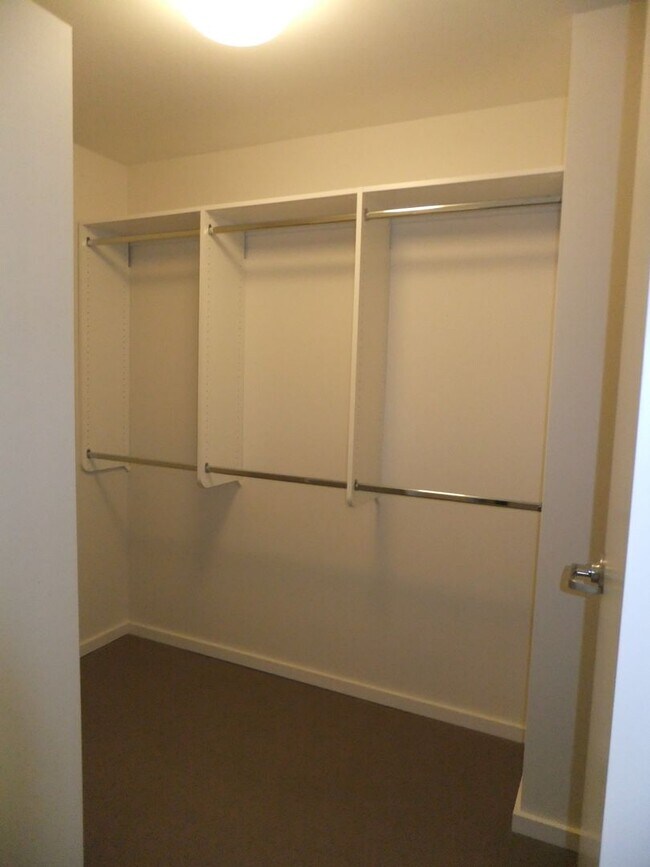 Foto del interior - Sophia's View — Condo-Style 2BR/2BA Flats & Townhomes in South Portland