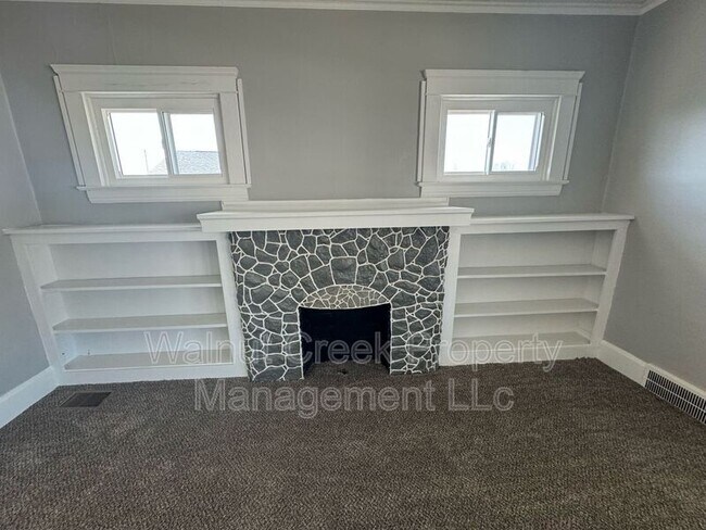 Foto del edificio - 841-841 Allison Ave