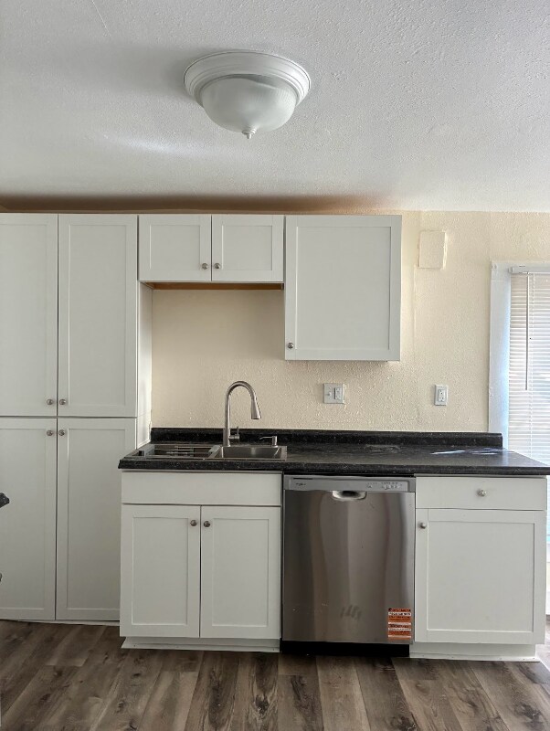 Foto del edificio - 3212 Cook St