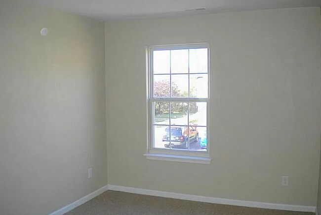 Building Photo - 103 Post Oak Rd