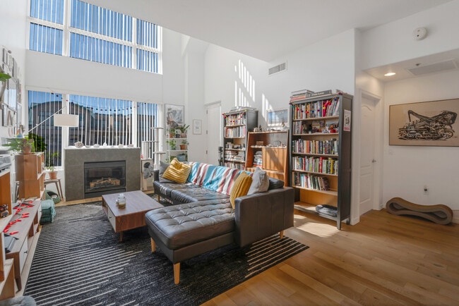 Foto del edificio - 17 W Vernon Ave