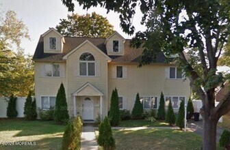 Building Photo - 286 Cummings Ave