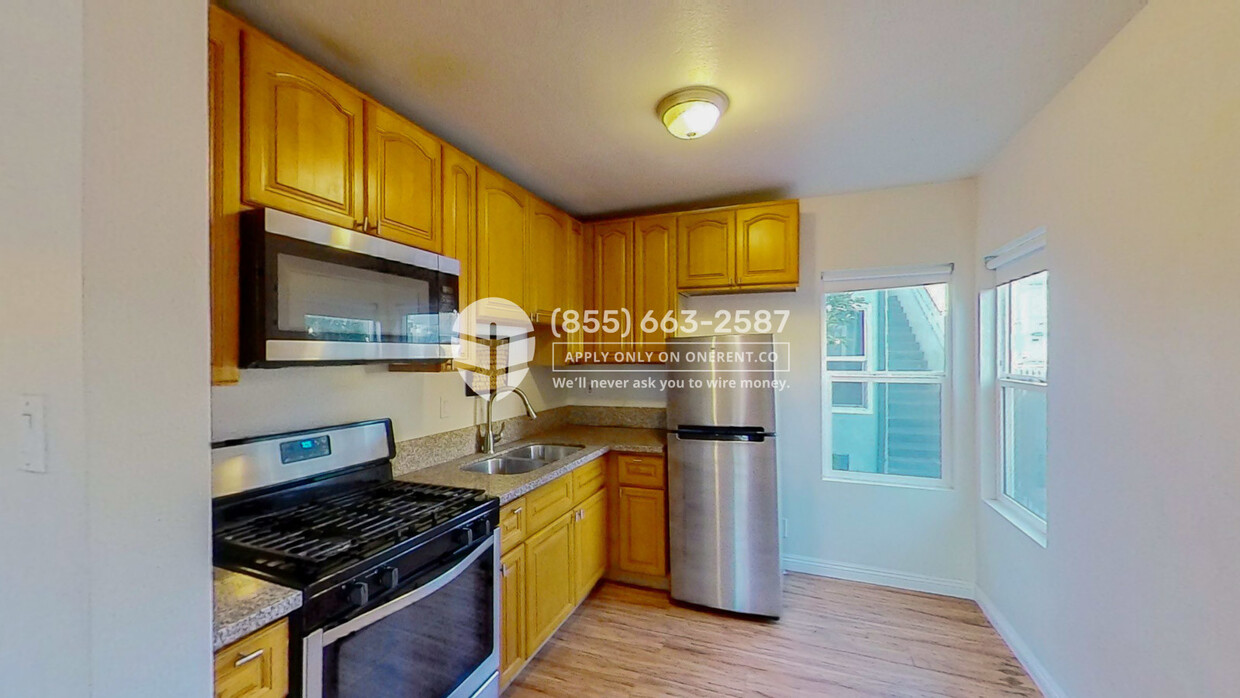 Primary Photo - 4055 S Hoover St