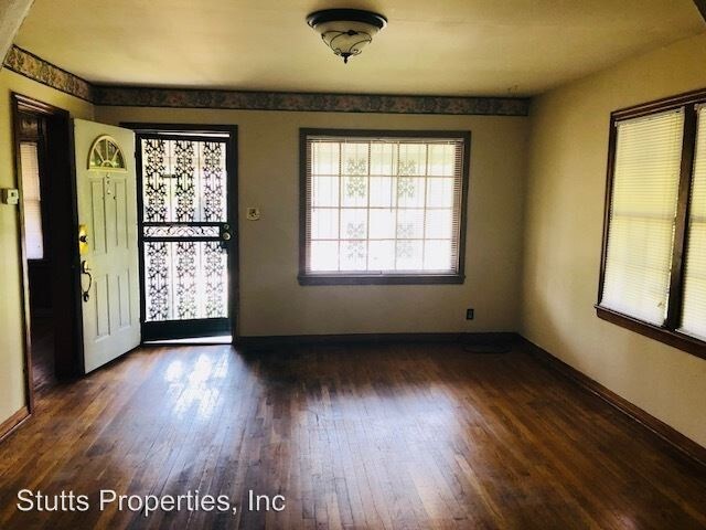 Building Photo - 3 br, 1 bath House - 163 Nance St.