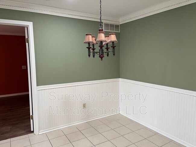 Foto del edificio - 2203 Candlelight Ct