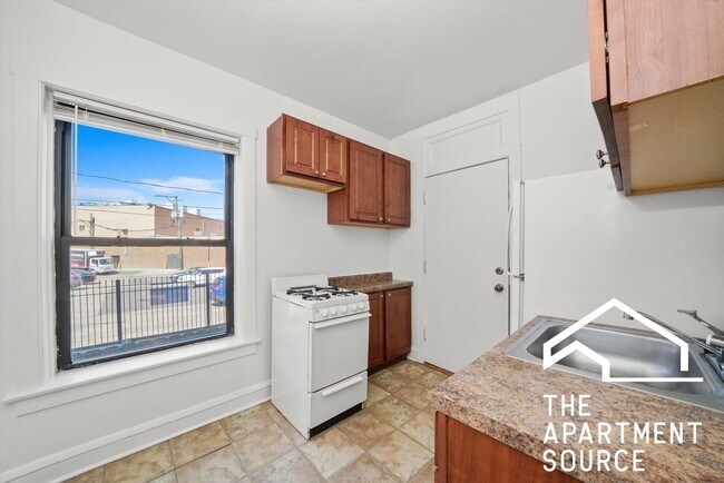 Foto del edificio - 2651 N Spaulding Ave