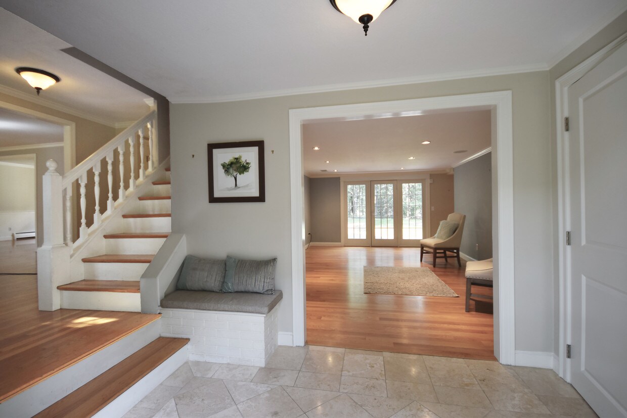 3 Hilltop Rd, Dover, MA 02030 House Rental in Dover, MA