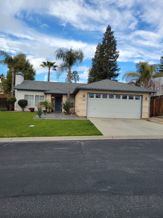 Primary Photo - 6204 Castle Cary Dr