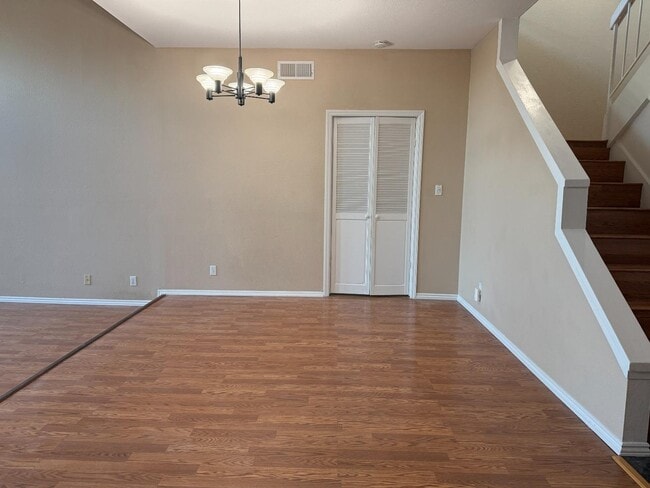 Building Photo - 976 De Soto Ln
