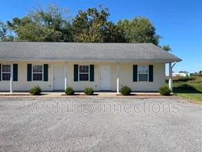 Building Photo - 605 1/2 Old Creal Springs Rd
