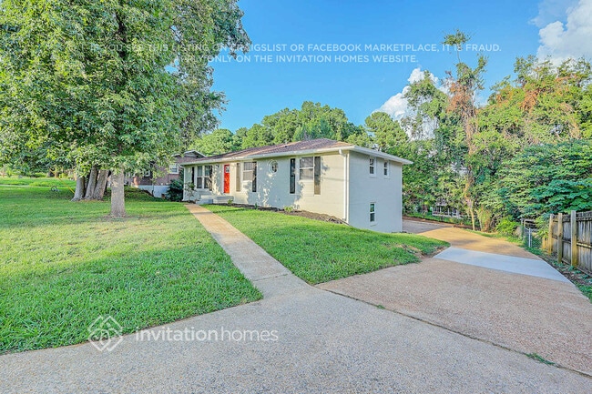 Foto del edificio - 211 Bonnafield Dr