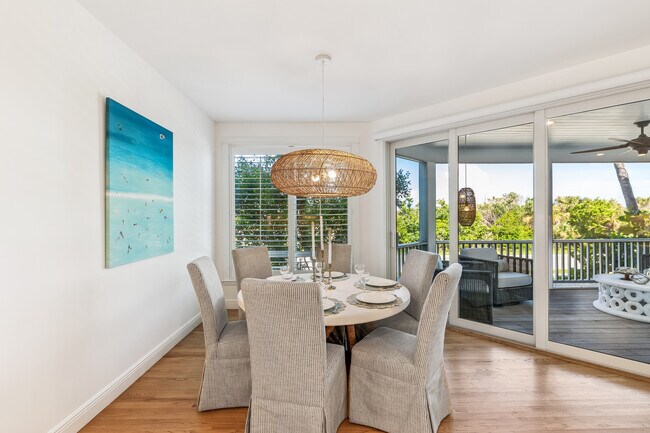 Foto del edificio - 788 Beach View Dr
