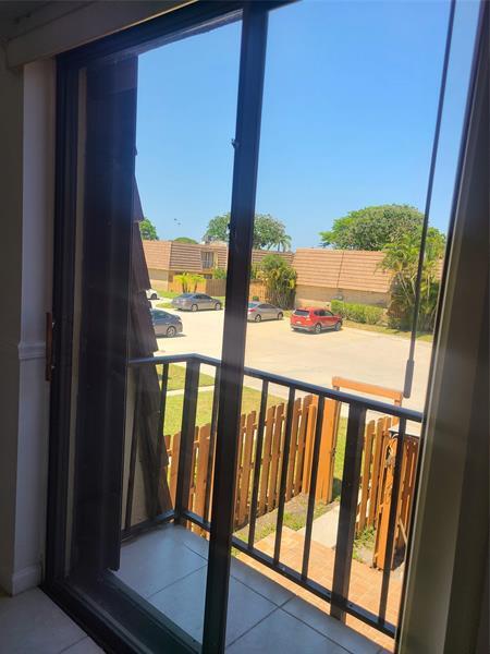 Foto del edificio - 912 Springdale Cir