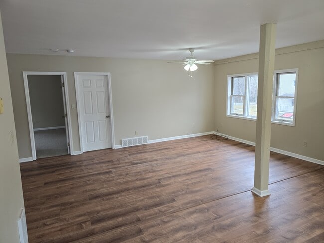 Building Photo - 52 Shelterwood Rd