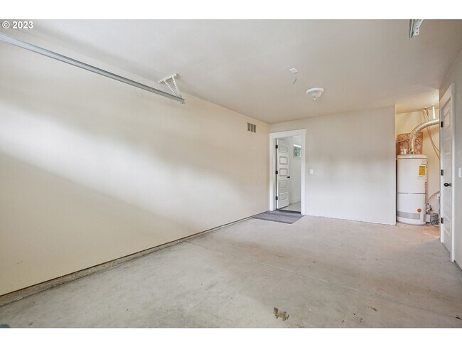Foto del edificio - 5331 NE Cully Blvd