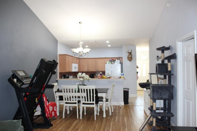Foto del edificio - 682 Brooke Hampton Dr