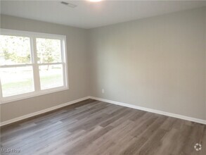 Building Photo - 1709 Blase Nemeth Rd