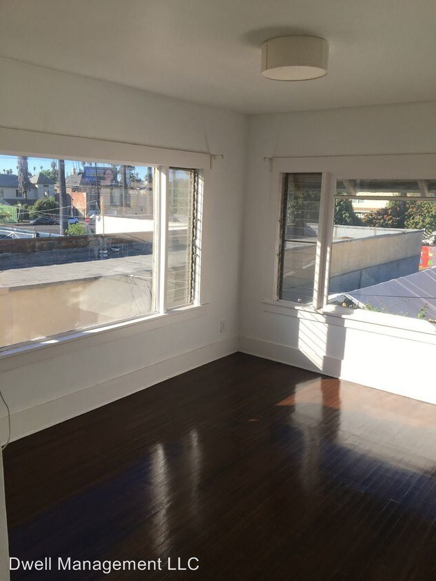 Foto principal - 1821-1827 S Ardmore Ave
